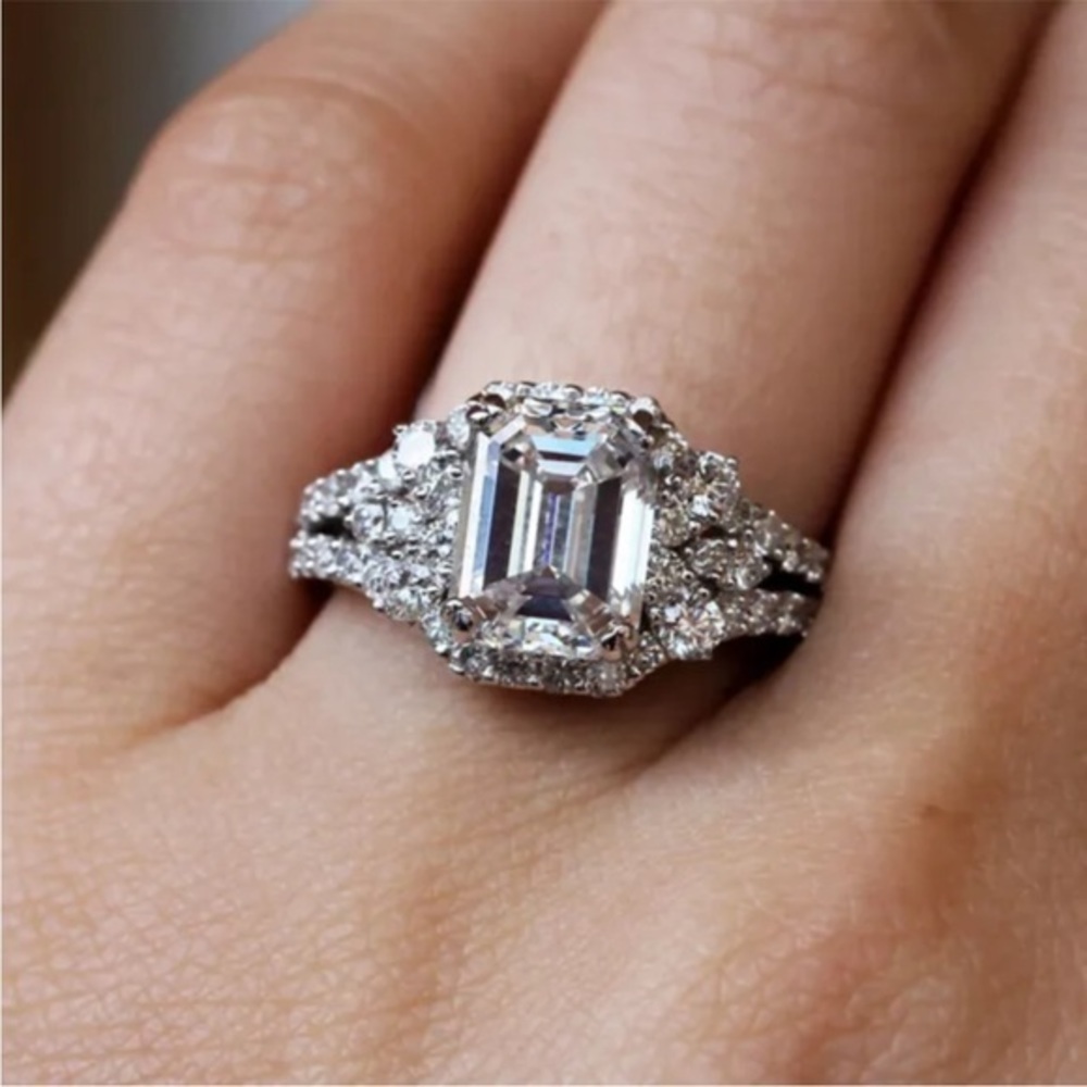 New Sprkly Cubic Zircon Elegant 925 Silver Plated Ring Women